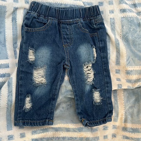 SHEIN Elastic Waist Distressed Infant Baby Denim Blue Jeans Size 68 is 4-6 Mon. - Picture 13 of 14